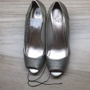 Impo Women’s cutout Wedge